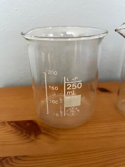 Retro laboratorní sklo, kádinky, Simax 150 a 250 ml - 2