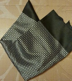 Černobílý čtvercový šátek - 2