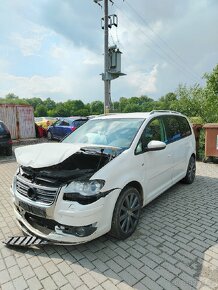 Volkswagen Touran 2.0 103 kw BMM    R-Line - 2