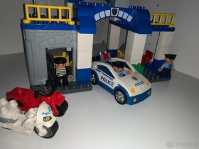 Lego Duplo 5681 Policejní stanice, policie - 2