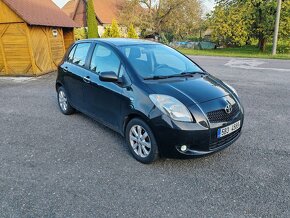 Toyota Yaris 1.3 VVT-I - 2