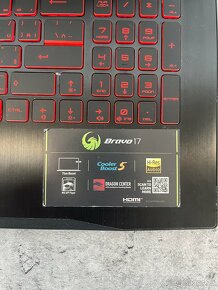 MSI Bravo 17 - 2