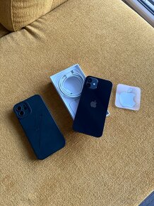 Apple IPhone 12 Black 64GB + AirPods I - 2