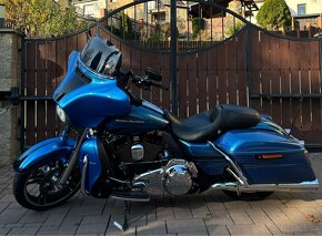 Harley-Davidson Street Glide FLHX - 2