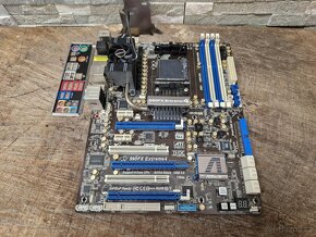 ASRock 990FX Extreme4 - AMD 990FX, socket AM3+ TOP - 2