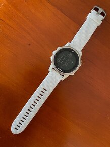 Garmin Fenix 5S - 2