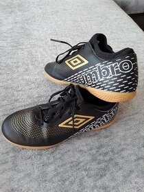 Sálová obuv Umbro vel.36 - 2