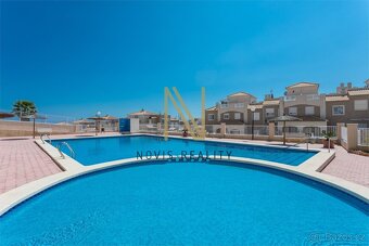 Prodej, apartmán 54 m² s terasou a bazénem, Torrevieja - Alt - 2