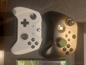 Xbox one S + 2 ovladače v ceně - 2