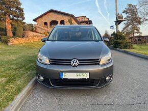 VOLKSWAGEN TOURAN 2,0 TDI 125 kW DSG HIGHLINE 7 MÍST - 2