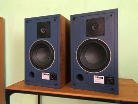 JBL 4301B - 2