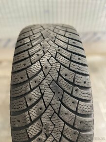 Sada orig. 18" disků VOLVO zimní pneu Pirelli 235/45 R18 - 2