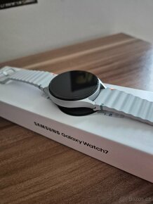 Chytré hodinky Samsung Galaxy Watch7 44mm stříbrná - 2