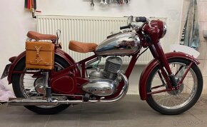 Jawa pérák 250 - 2