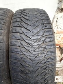 ZIMNÍ PNEU GOODYEAR ULTRAGRIP 8 -- 205/55/R16" - 2