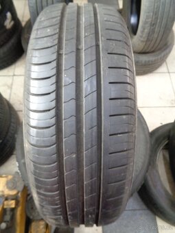 185/60 R15 HANKOOK (2x5,5 a2x4,5mm) č.7065 - 2