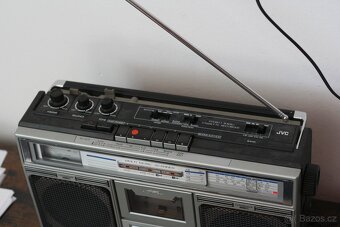 Mimořádně zachovalý Tuzexový BOOMBOX JVC RC - 646 L - 2