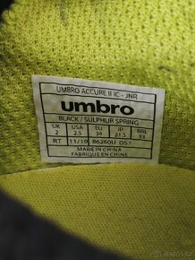 Sálové kopačky Umbro EU 34 - 2