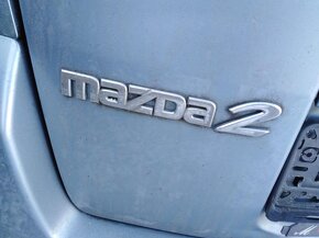 MAZDA 2  BENZIN 1,4i  RV 2004 ZA 25000 KČ - 2