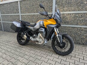 Moto Guzzi Stelvio s cestovní výbavou - 2