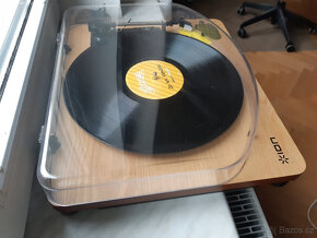 Gramofon - ION Air LP Wood (bluetooth) - super stav - 2