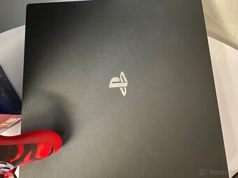 Prodám Ps4 Pro 1tb - 2