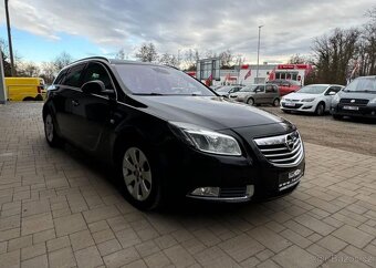 Opel Insignia 2.0 CDTi Sports Tourer nafta manuál 118 kw - 2