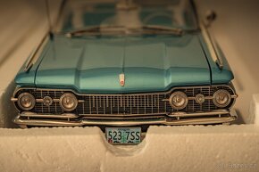 Oldsmobile 98  Cabrio 1:18 Aqua mist metallic - 2