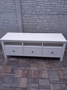 Prodám komodu, TV stolek IKEA HEMNES - 2