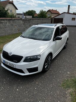 Škoda Octavia 3 RS 135Kw combi DSG Pano - 2