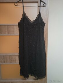 Třpytivé šaty - 2