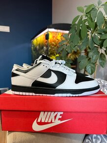 Nike Dunk Low Reverse Panda - 2