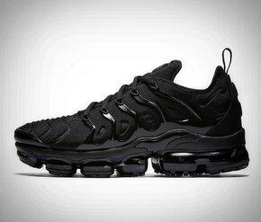 NIKE Air VaporMax PLUS 2019 "Triple black" - 2