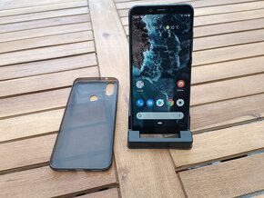 Mobil Xiaomi Mi A2 LTE Dual Sim RAM 4 GB, uložiště 64GB - 2