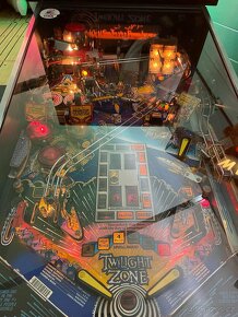 Pinball Twilight zone (Bally) - 2