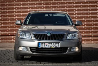 Škoda Octavia 1.4 TSI Ambiente - 2