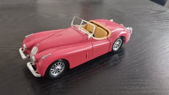 Jaguar XK120 Bburago 1:24 - 2