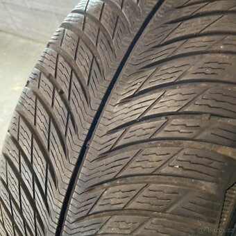 Zimní pneu 245/40 R18 97V Michelin 5-5,5mm - 2