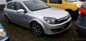 Opel Astra GTC 2.0i 16V Turbo Cosmo 147 kw, - 2