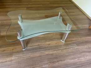Skleněný konferenční stolek - 2