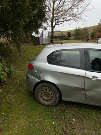 Alfa Romeo 147 - 2