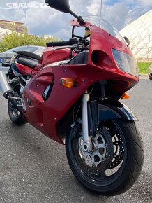 Suzuki gsx r 600 - 2