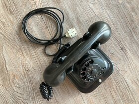 Starý stolní telefon Tesla - 2