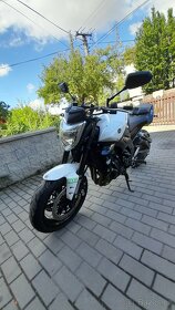 Yamaha FZ1 - 2