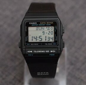 chytré hodinky s databankou CASIO - 2