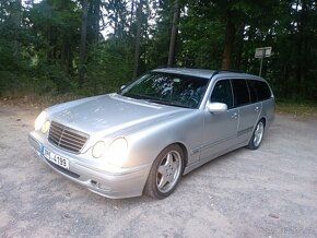 Mercedes Benz E270 CDI 125kw - 2