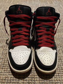 Nike Air Jordan 1 Mid “Black Toe” - 2