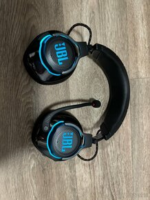 Sluchátka JBL Quantum 800 - 2