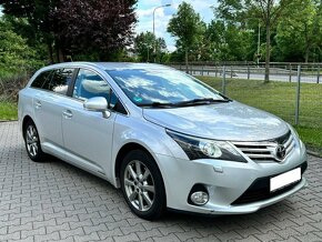 Toyota Avensis combi 2.2 D4D 110 kw po 1.Majitel Spolehlivé - 2