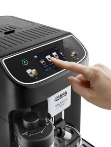 Espresso De'Longhi Magnifica Plus ECAM320.60B černé - 2